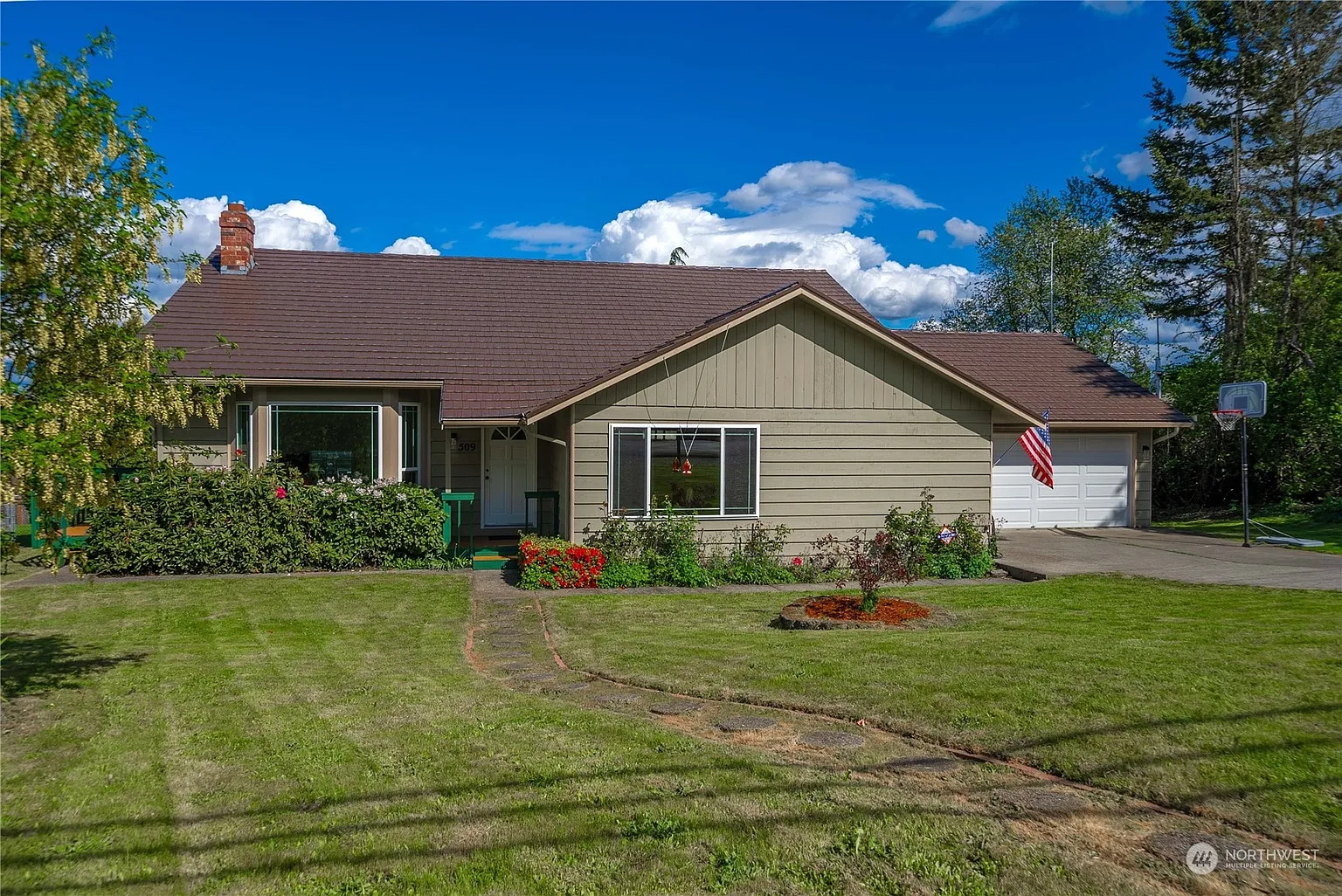 509 62nd Avenue NE photo 1
