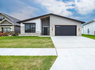 4868 Bluebell Loop S, Fargo, ND 58104