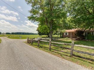 6900 Blackberry Ln, Cross Plains, TN 37049