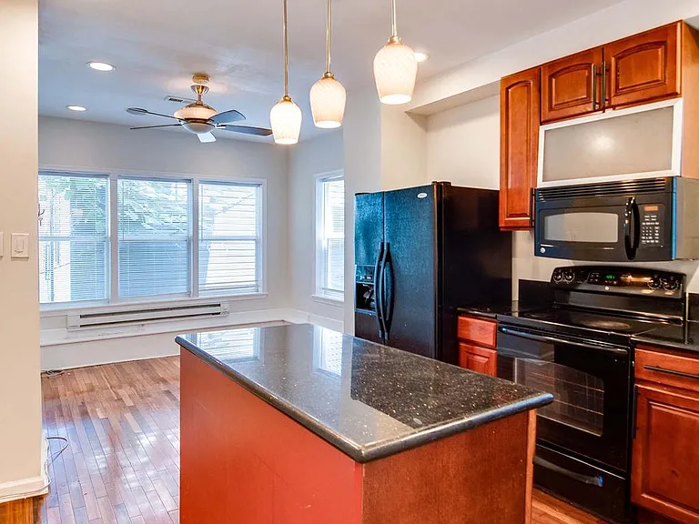 2905 W Girard Ave #2 — Photo 4