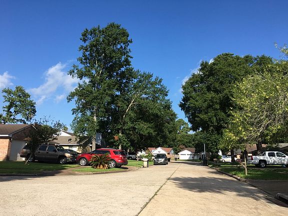 5th image of 7919 Waxleaf Dr