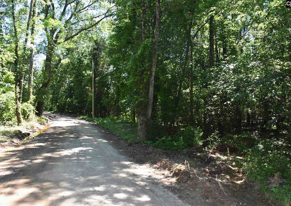 2nd image of 150 George Bouknight Ln