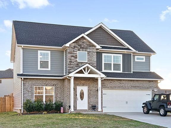 4th image of 331 Bluebriar Trce