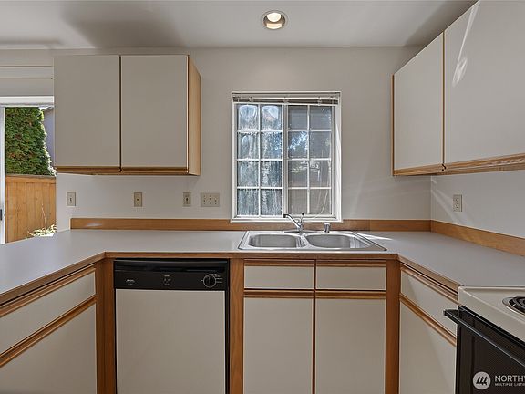3rd image of 19620 80th Avenue W #J