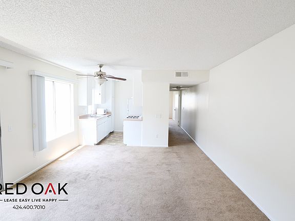 3rd image of 11817 Victory Blvd #309