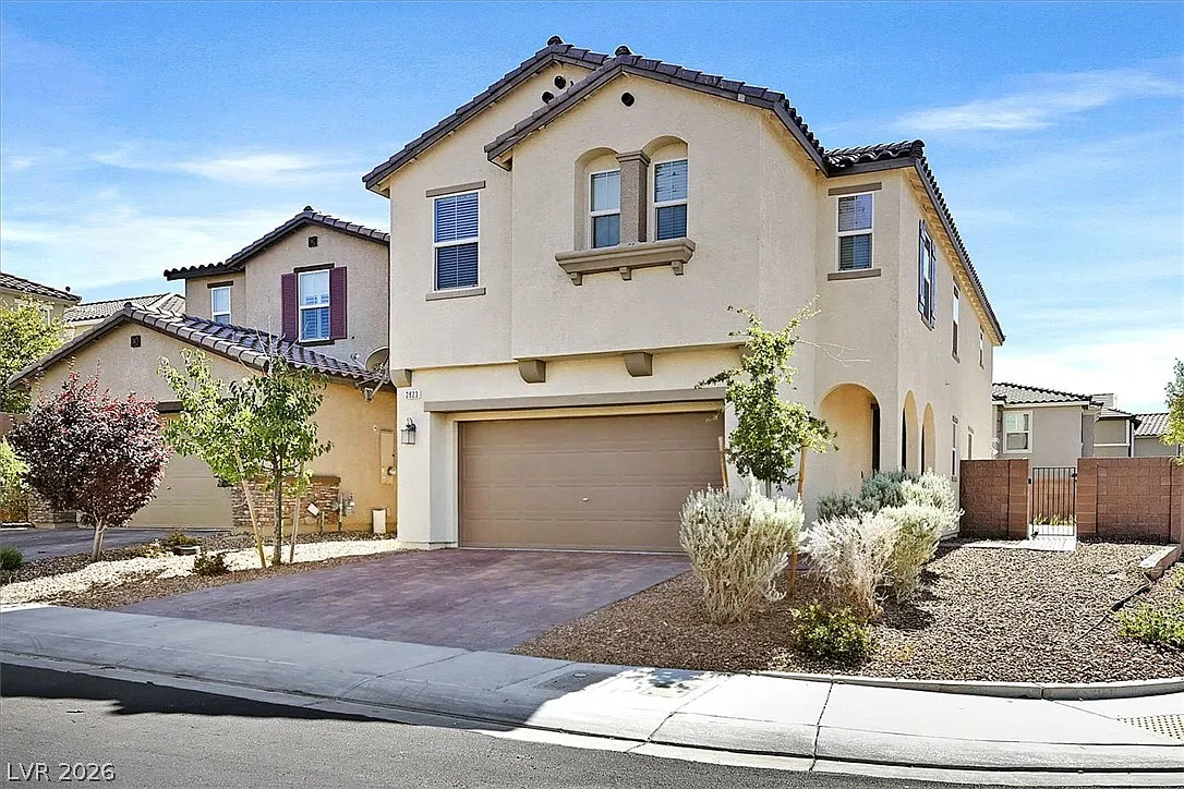 5 bed, 4.0 bath, 2467 sqft, $3,600 — Photo 1