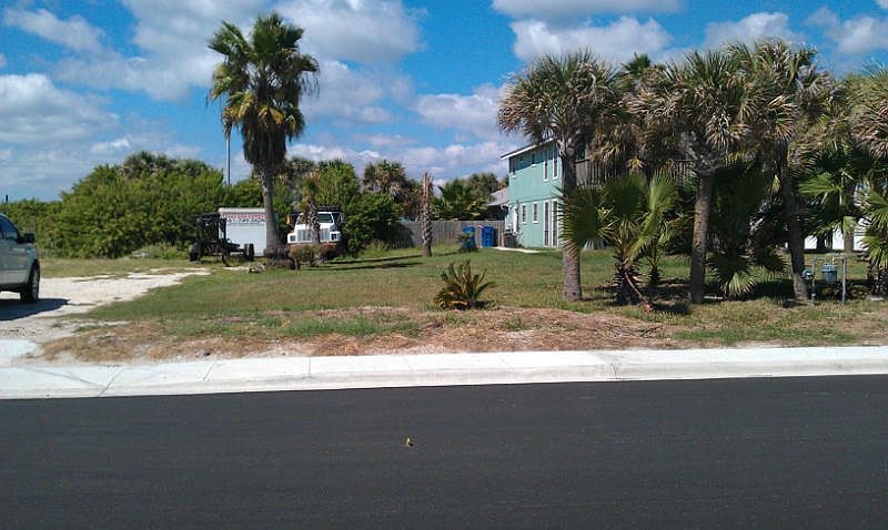 1st image of 2622 S 11th St