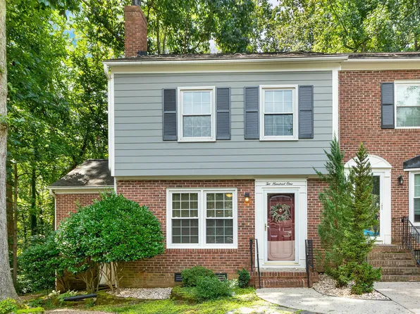 201 Barbary Ct, Cary, NC 27511