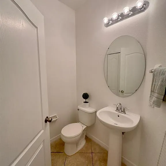 1335 Priory Cir — Photo 22
