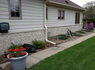 12237 James Rd, Minnetonka, MN 55343