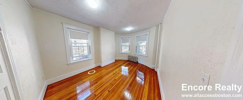 1st image of 1542 Commonwealth Ave #30