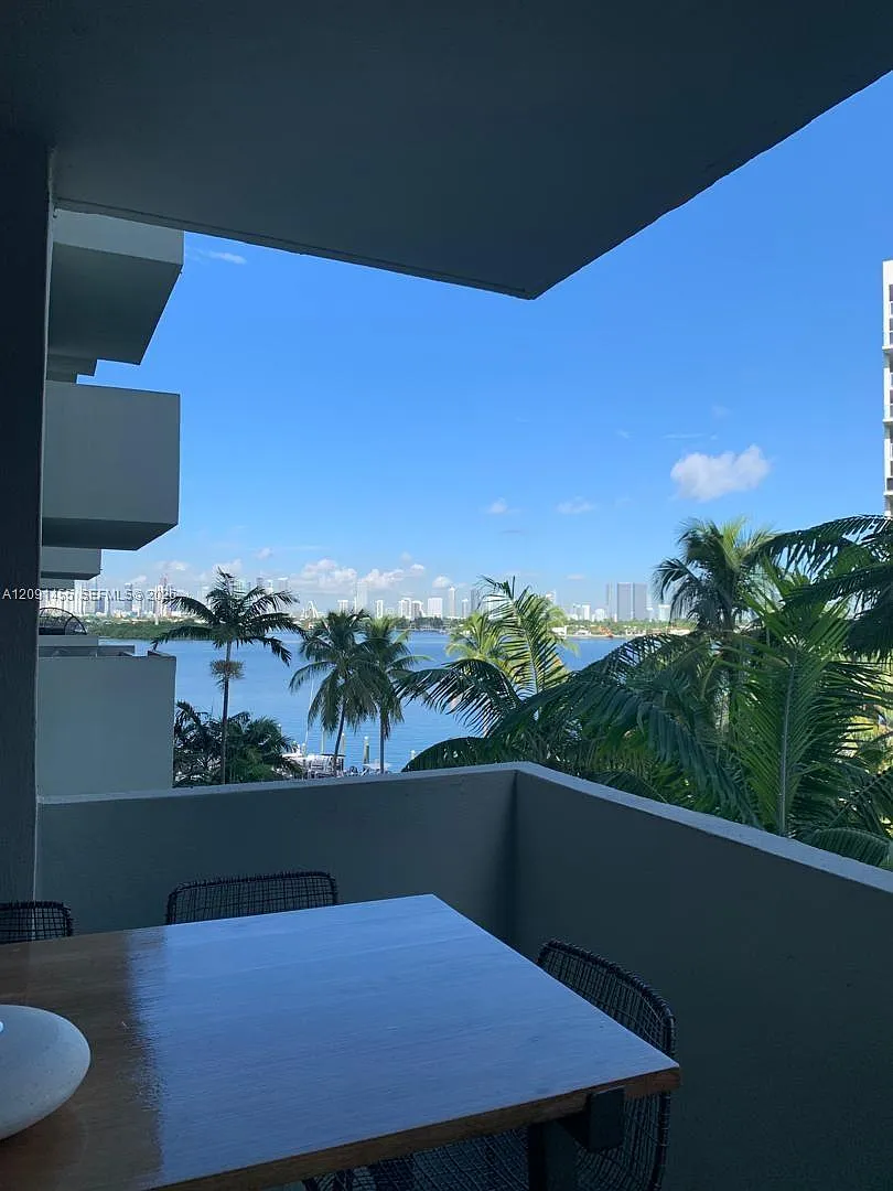 Flamingo South Beach I Co — Photo 1