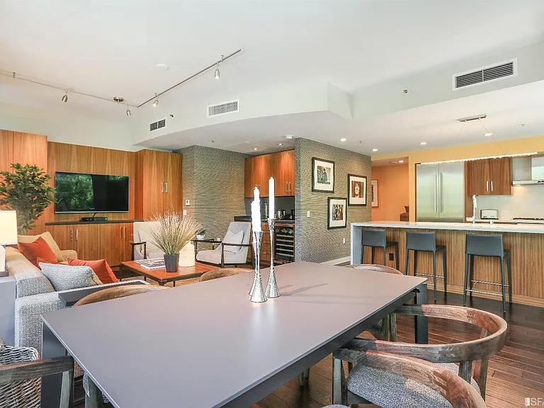 489 Harrison St #306 — Photo 9