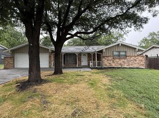 2408 Linda Dr, Ennis, TX 75119