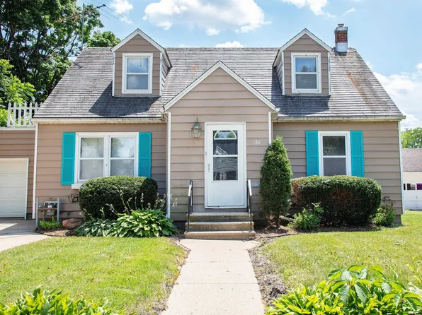 120 7th Ave SE, Waverly, IA 50677