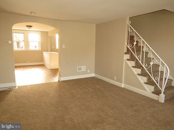 3rd image of 5711 Tackawanna St