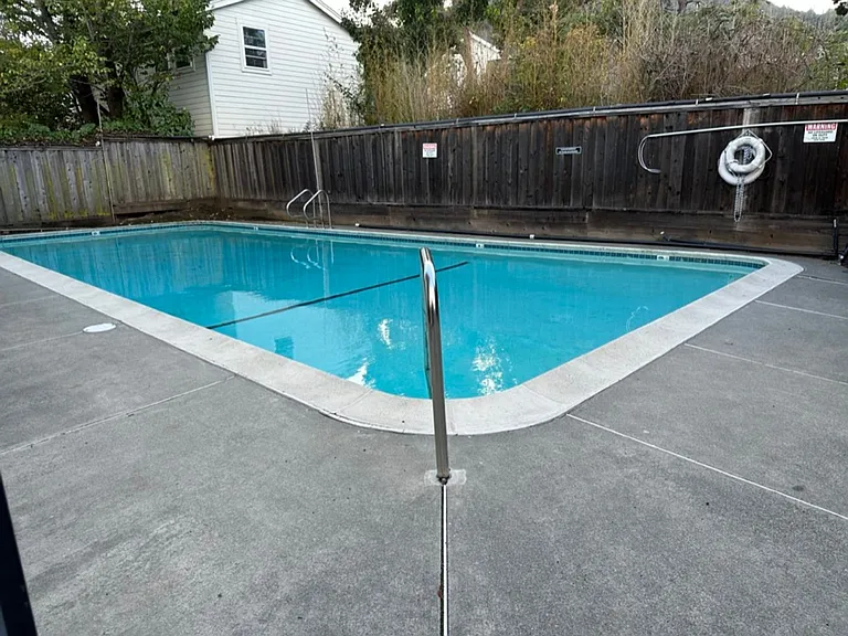 19 Pixley Ave — Photo 44