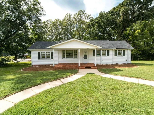 730 Walkertown Guthrie Rd, Winston Salem, NC 27101