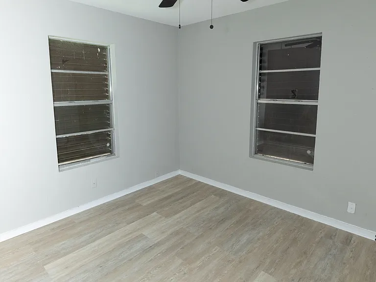 405 Beverly Dr — Photo 6
