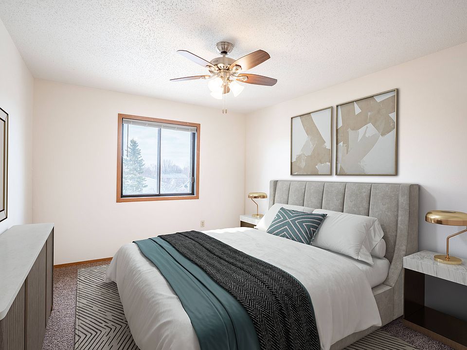 Fargo, ND Hawthorn Apartments | 11A | Bedroom