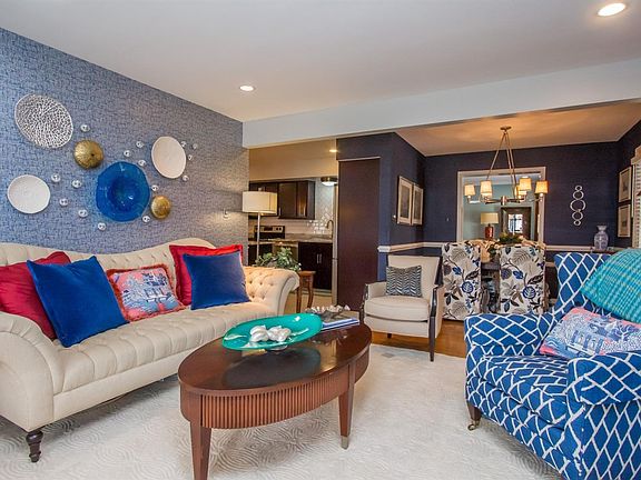 5th image of 262 Leawood Dr