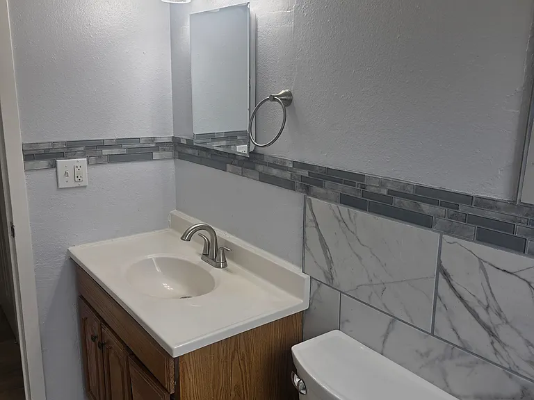 1751 Meadow St #C — Photo 7