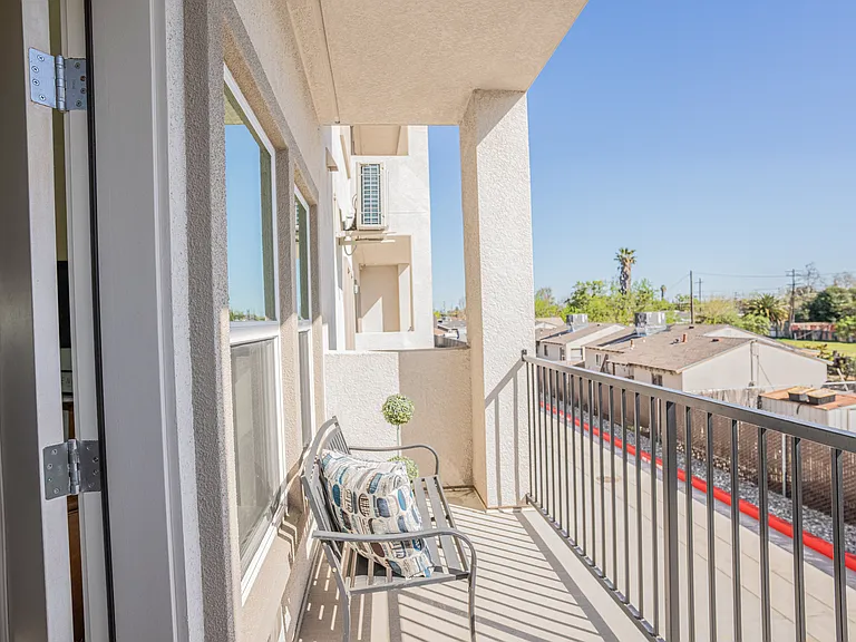 649 Stewart St #303 — Photo 11
