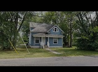 1803 12th St, Charleston, IL 61920