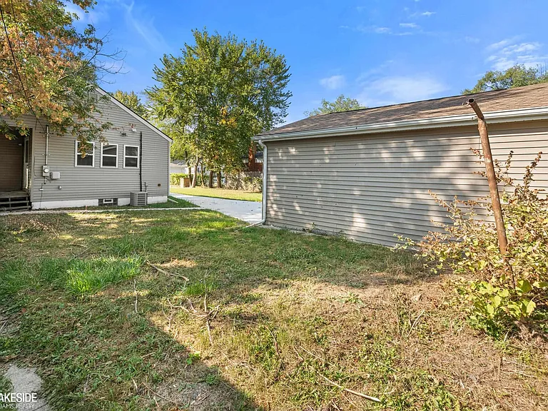 8281 Meadow Ave — Photo 23