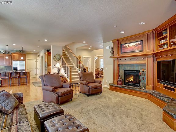 4th image of 8832 SW Marseilles Dr