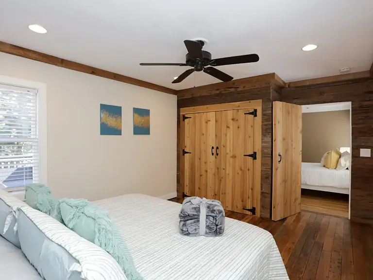 1190 Atlantic Dr NW — Photo 26