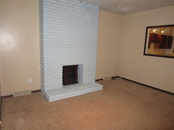 2nd image of 6958 Monticello St