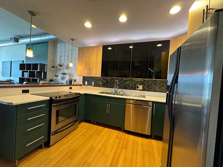 126 W Pike St #4 — Photo 12