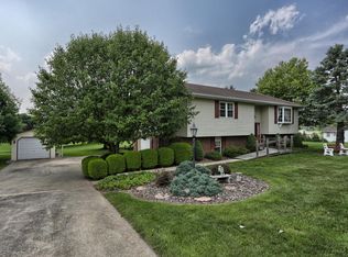 121 Blue Mountain View Dr, Fredericksburg, PA 17026