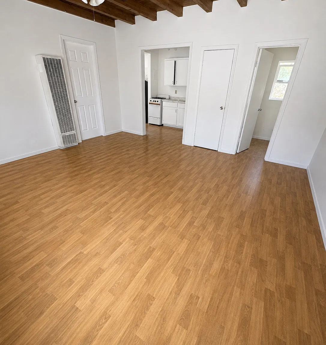 1 bed, 500 sqft, $1,195 — Photo 2