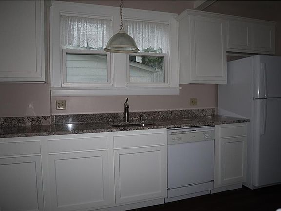 5th image of 2937 Washington Blvd