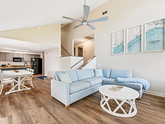 4th image of 1240 Sea Dune Dr