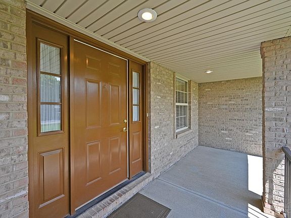 3rd image of 6418 Lakewood Dr