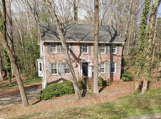 195 Brandenburgh Cir, Roswell, GA 30075