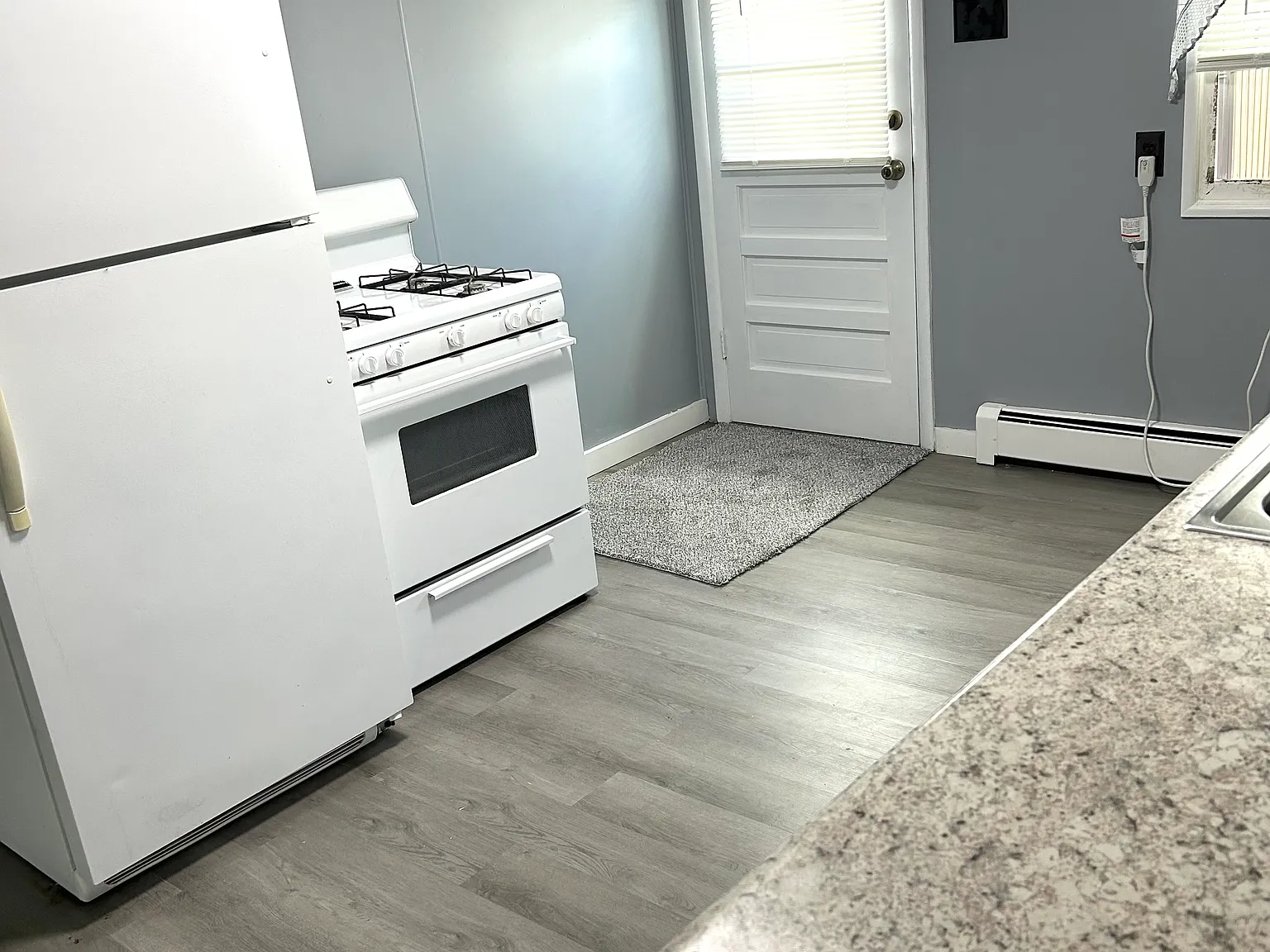 2 bed, $850 — Photo 4