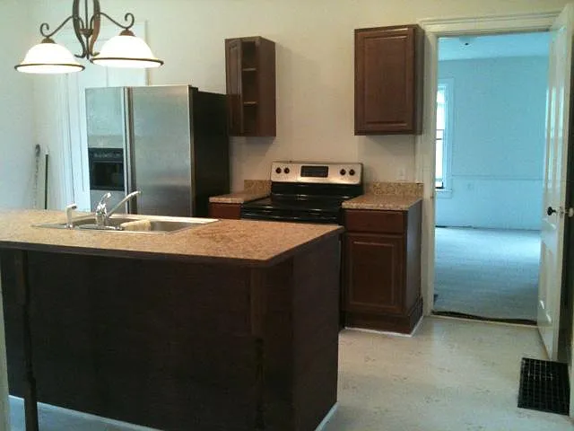 167 Telyea St — Photo 3