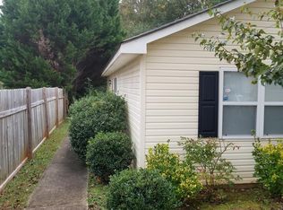 425 Hollow Ridge Dr, Athens, GA 30607