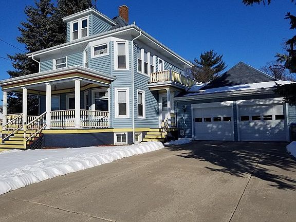 3rd image of 600 Western Ave