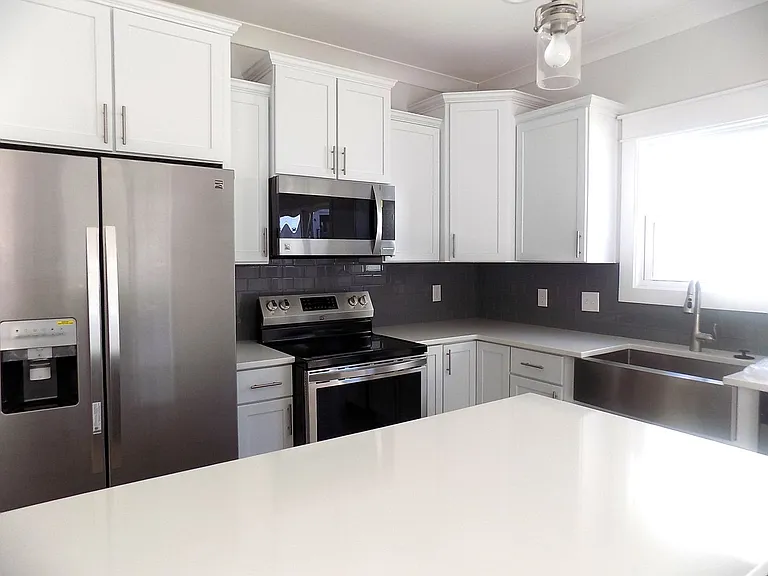 16 Circlewood Dr — Photo 6