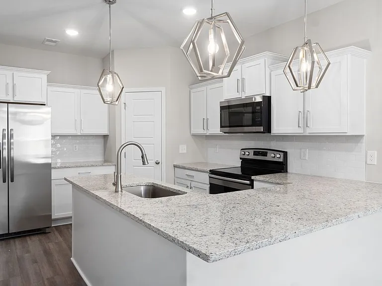 224 Drayton Dr #H — Photo 5