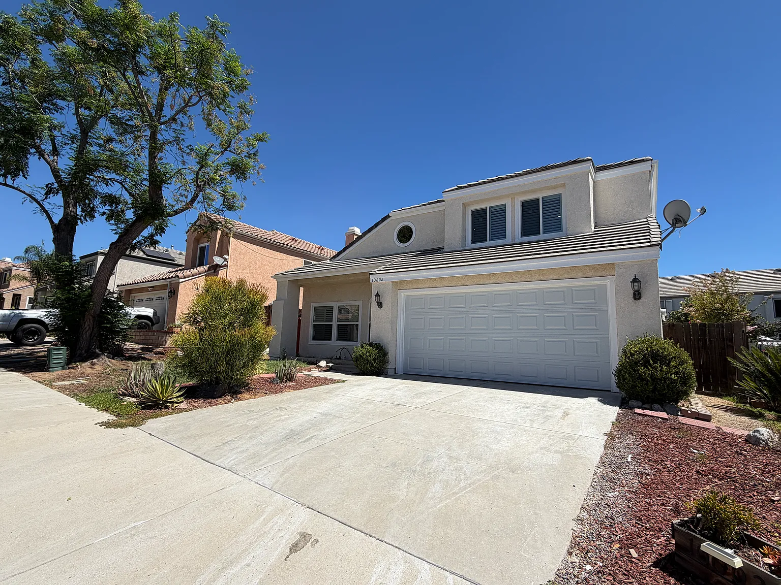 4 bed, 2.5 bath, 1861 sqft, $3,100 — Photo 2
