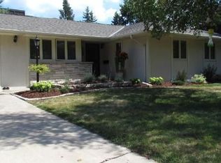 6809 Southdale Rd, Edina, MN 55435