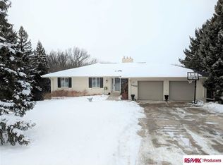 1400 Skyline Dr, Elkhorn, NE 68022