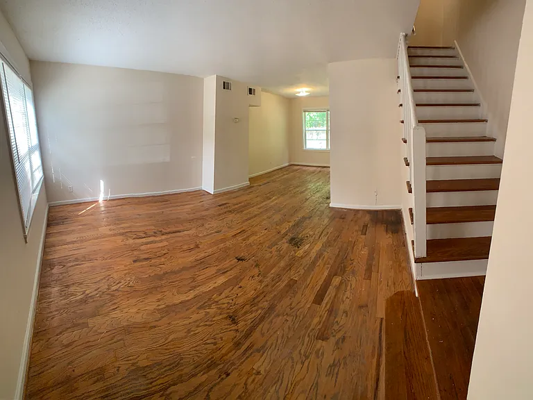 1615 Valley Ave — Photo 37