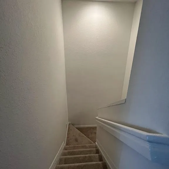 9634 Roundstone Cir — Photo 18